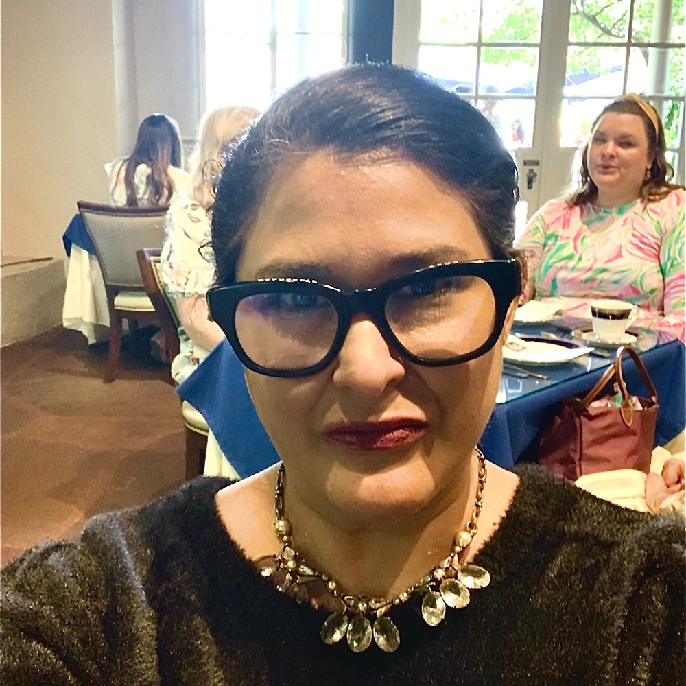 Meet your Posher, Veronica